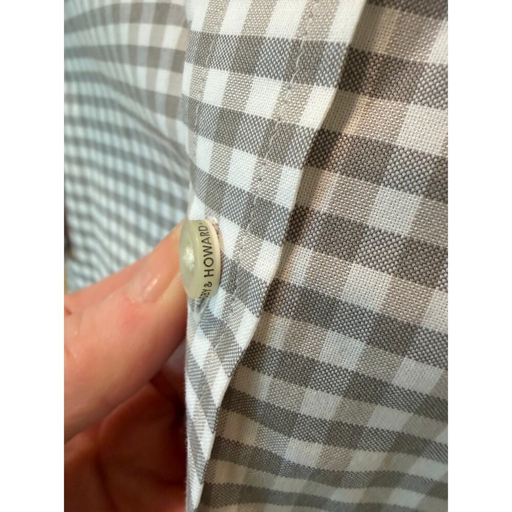 Crosby & Howard Short Sleeve Gray/White Plaid Button Down Size M - Picture 8 of 8
